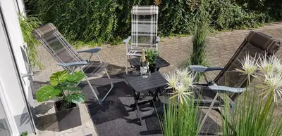Ein Garten an der Unterkunft Joanna Apartment - MA Lindenhof