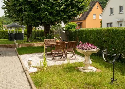 Ein Garten an der Unterkunft Ferienwohnung Jagsthausen