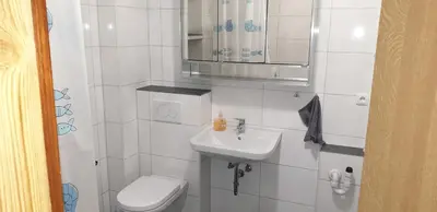 Ein Badezimmer in der Unterkunft Private Unterkunft Askinartar