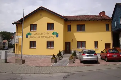 Das Gebäude in dem sich die Pension befindet