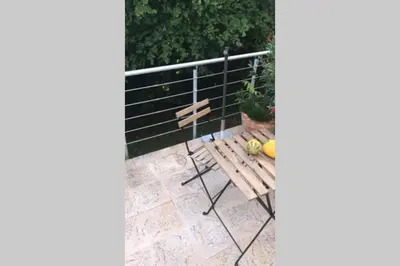 Ein Balkon oder eine Terrasse in der Unterkunft Wunderschöne Wohnung mit Blick auf die Weinberge