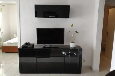 TV/Unterhaltungsangebot in der Unterkunft Schöne Wohnung in ruhiger zentraler Lage