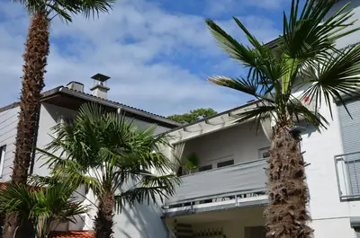 Das Gebäude in dem sich die Ferienwohnung befindet