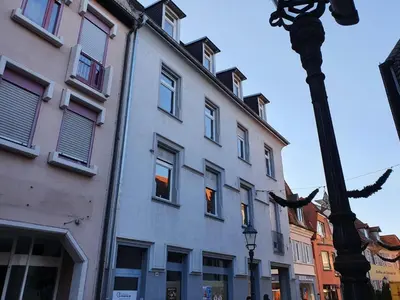 Das Gebäude in dem sich die Pension befindet
