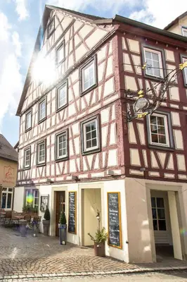 Das Gebäude in dem sich das Hotel befindet