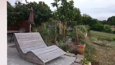 Ein Garten an der Unterkunft The view - Helfenberg