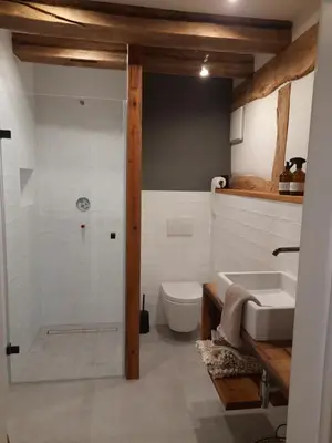 Ein Badezimmer in der Unterkunft BEAS WOHNEN