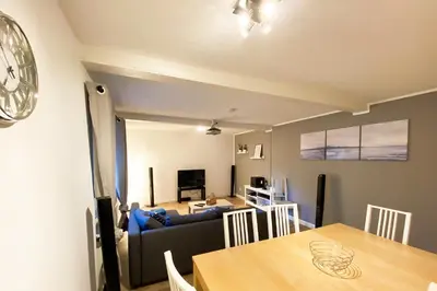 TV/Unterhaltungsangebot in der Unterkunft Work & Stay House