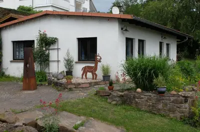 Ein Garten an der Unterkunft Haus Alpaka