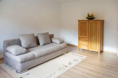 Ein Sitzbereich in der Unterkunft Ferienwohnung Zum Bienenstock
