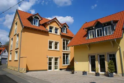 Das Gebäude in dem sich die Pension befindet
