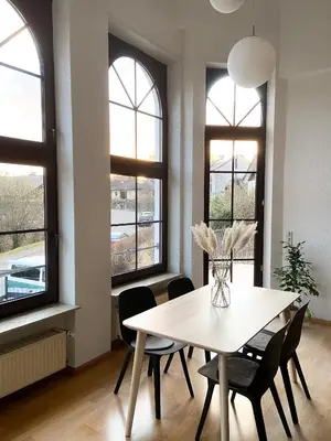 Ein Sitzbereich in der Unterkunft Ferienwohnung Burgpanorama