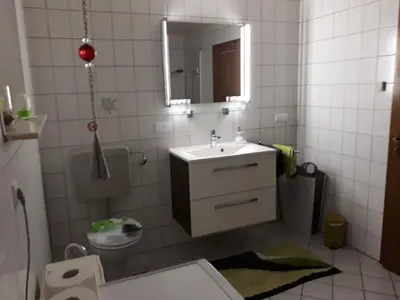 Ein Badezimmer in der Unterkunft Ferienwohnung Monika Scholtz