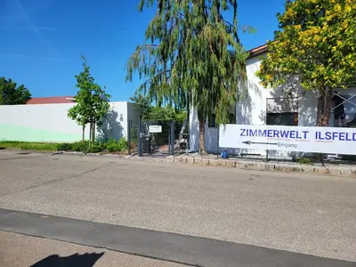 Das Gebäude in dem sich die Pension befindet