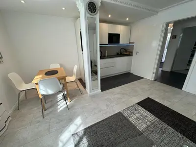 Küche/Küchenzeile in der Unterkunft Ruhige geräumige Wohnung