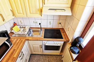 Küche/Küchenzeile in der Unterkunft FR13 - Modernes 1-Zimmer-Apartment mit Balkon in Rodgau