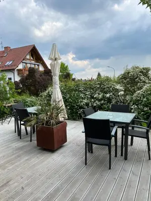 Ein Garten an der Unterkunft Gästehaus Elisabeth