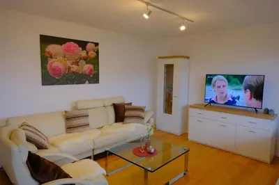 TV/Unterhaltungsangebot in der Unterkunft Ferienweingut Wissing Wohnung Theo