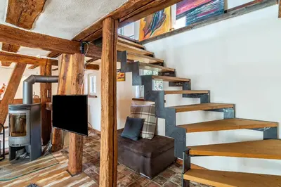TV/Unterhaltungsangebot in der Unterkunft Studiowohnung im preisgekrönten Denkmal in Groß-Umstadt
