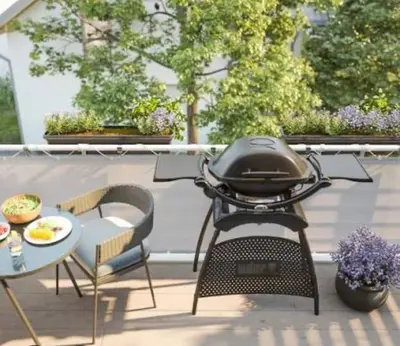 Ein für Gäste verfügbarer Grill in der Ferienwohnung