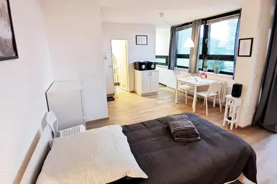 Ein Sitzbereich in der Unterkunft DA01 - Gemütliches 1-Zimmer-Apartment mit Balkon in Darmstadt