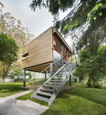 Das Gebäude in dem sich die Ferienwohnung befindet
