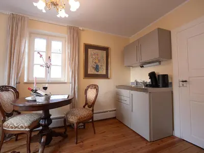 Küche/Küchenzeile in der Unterkunft REFUGIUM Theresienstraße 19 - Chambre Morisot