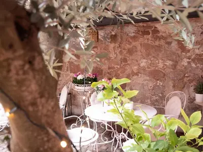 Ein Garten an der Unterkunft REFUGIUM Theresienstraße 19 - Chambre Morisot
