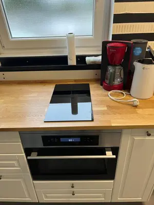 Küche/Küchenzeile in der Unterkunft Apartment Rainer mit großen Parkplätzen vorm Gebäude