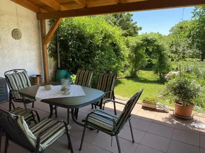 Ein Garten an der Unterkunft Gästehaus Winzerhof Bader