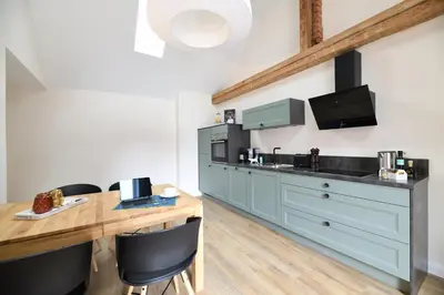 Küche/Küchenzeile in der Unterkunft Das schiefe Haus Wohnung Odenwald