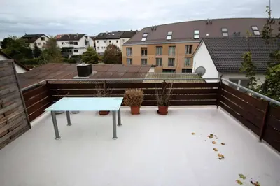 Ein Balkon oder eine Terrasse in der Unterkunft Schöne, große Wohnung mit Parkplatz und Wlan