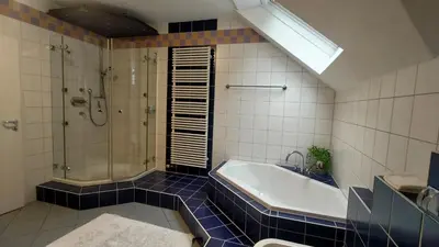 Ein Badezimmer in der Unterkunft Ferienwohnung Dreiseetal