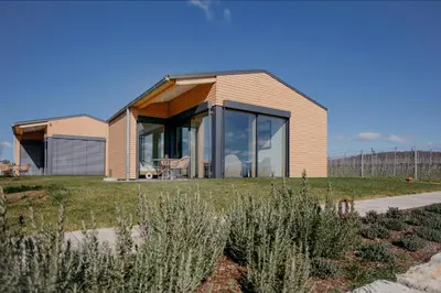 Das Gebäude in dem sich das Chalet befindet