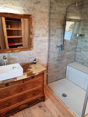 Ein Badezimmer in der Unterkunft Neugärten