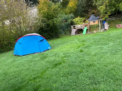 Ein Garten an der Unterkunft Zeltplatz Großer Wald