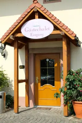 Eine Fassade oder ein Eingang zu Villa Hochdörffer Gästehaus