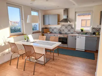 Küche/Küchenzeile in der Unterkunft Helle und gemütliche Ferienwohnung in Lorsch