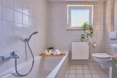 Ein Badezimmer in der Unterkunft Adele, the Austrian Art Nouveau.