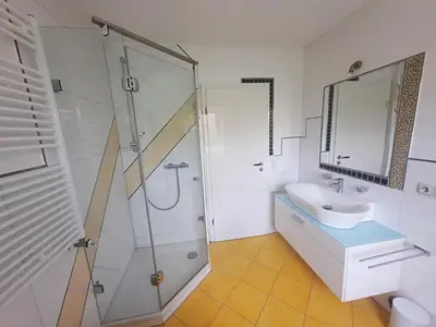 Ein Badezimmer in der Unterkunft Ferienwohnung Rosengarten
