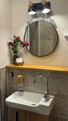 Ein Badezimmer in der Unterkunft Rose Boardinghouse 24h-7d Self Check-In Automat