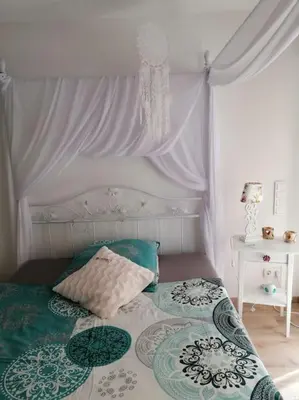 Ein Bett oder Betten in einem Zimmer der Unterkunft Ludwigsburg, ruhige Lage im Grünen, Schlossnähe, blühendes Barock