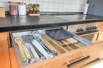 Küche/Küchenzeile in der Unterkunft nJoy! Design Apartment - Audi Zentrum & Balkon