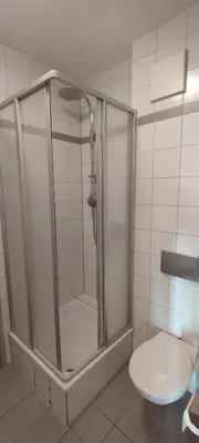 Ein Badezimmer in der Unterkunft Gaststätte Zur Tribüne