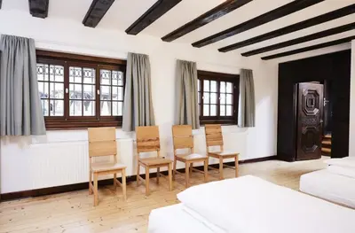 Ein Sitzbereich in der Unterkunft Gentilburg und Gärtnerhaus Aschaffenburg