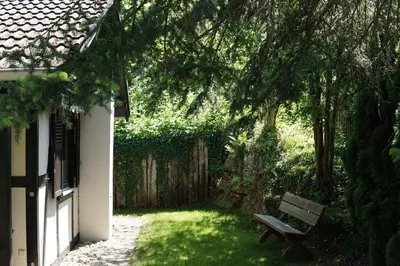 Ein Garten an der Unterkunft Räuberlager 15