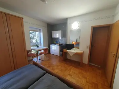 Küche/Küchenzeile in der Unterkunft App 24 Gästehaus Zwingenberg