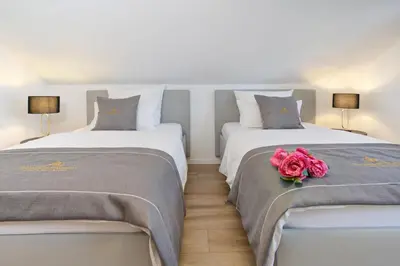 Ein Bett oder Betten in einem Zimmer der Unterkunft Blumen(t)raum Ferienwohnung 3