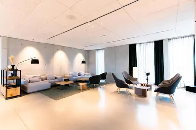Ein Sitzbereich in der Unterkunft Coreum Hotel
