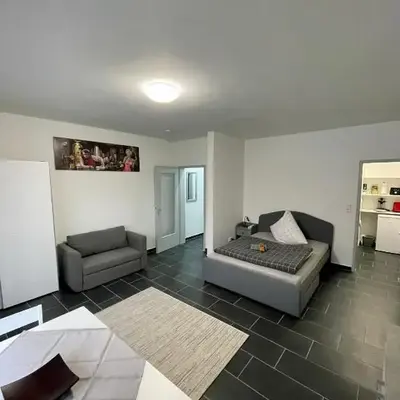 Urbanes Apartment Nähe ECE - Center & Schloss